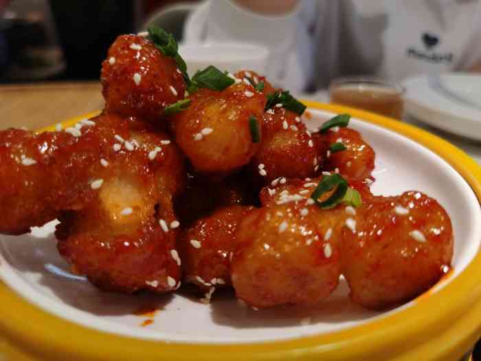 虎丫炒鸡(正弘城店)-"店铺位置就在正弘城8楼这个美食广场里面.