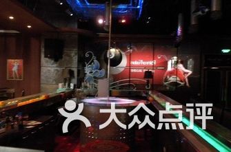 重庆酒吧排名_重庆辰色酒吧