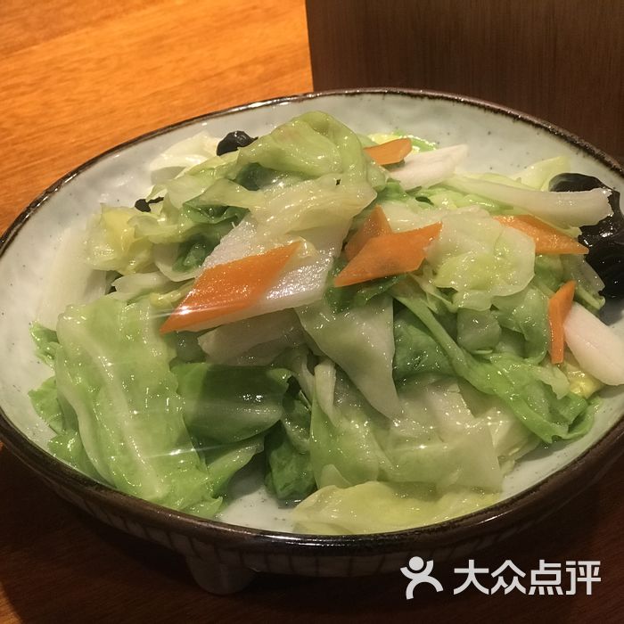 滴溜转弯弯           滴溜转弯弯           睿璇