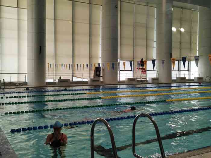 国信体育中心·游泳馆-"青岛国信游泳跳水馆和比赛池.