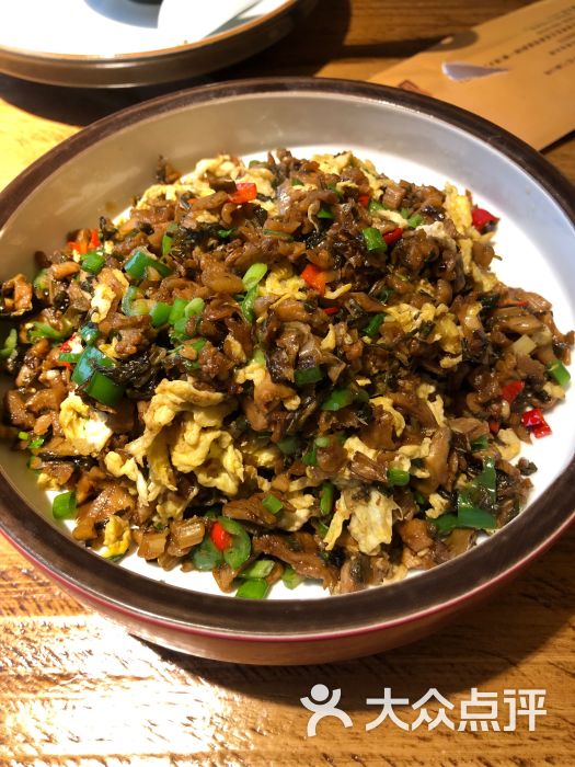 外婆菜炒鸡蛋