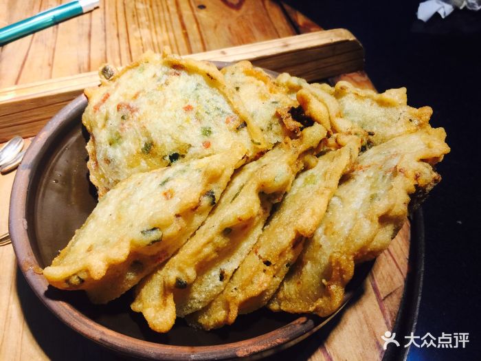 老湖南肖三胖地锅土菜(南山店)猪油渣粑粑图片