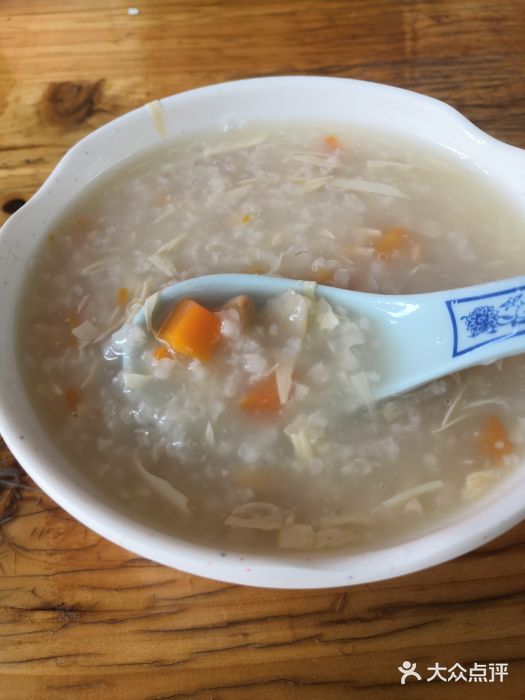 肥佬小食茅根粥图片