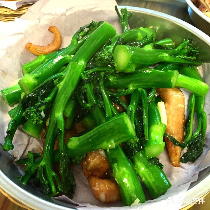 了能私房菜芥蓝炒猪颈肉图片 - 第3张