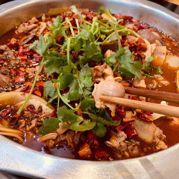 兄弟记肥肠兔饭店-"味道挺不错的一家店,当时也就是想吃东西了.
