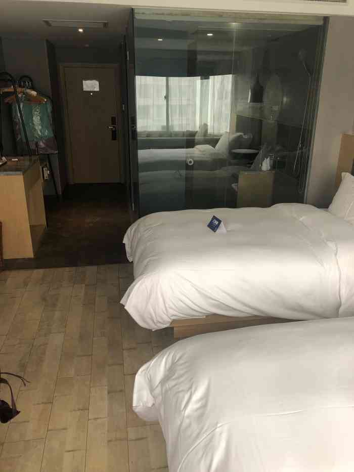 美豪怡致酒店(上海长寿路店)