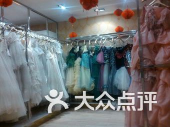 附近的婚纱摄影店_婚纱摄影(3)