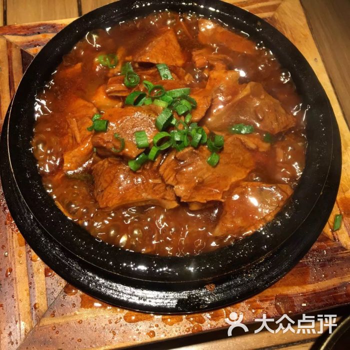 石锅牛肉