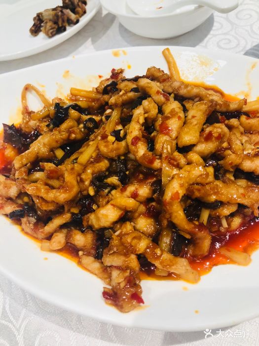 周末和闺蜜小聚,选择了离家近的南下塘吃饭.