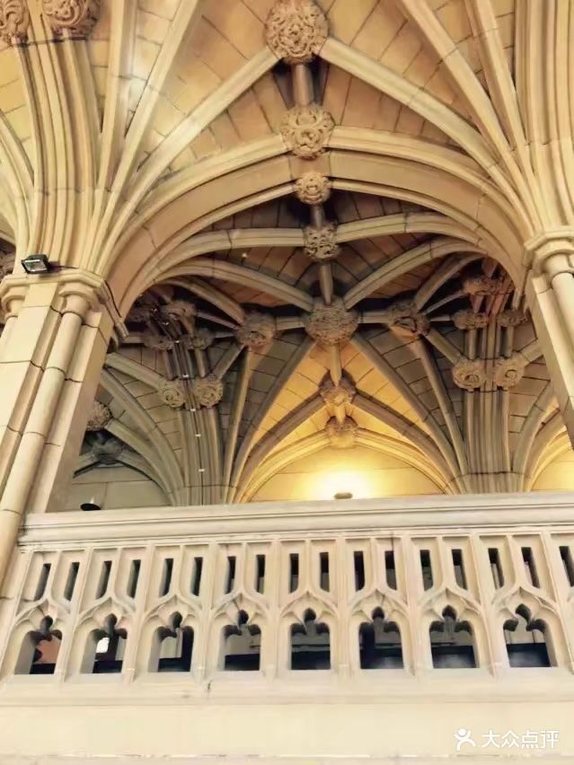 这个南半球的牛津觉得特别有意思缩写为YSY