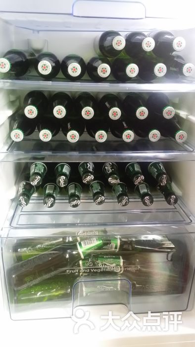 冰箱里的啤酒