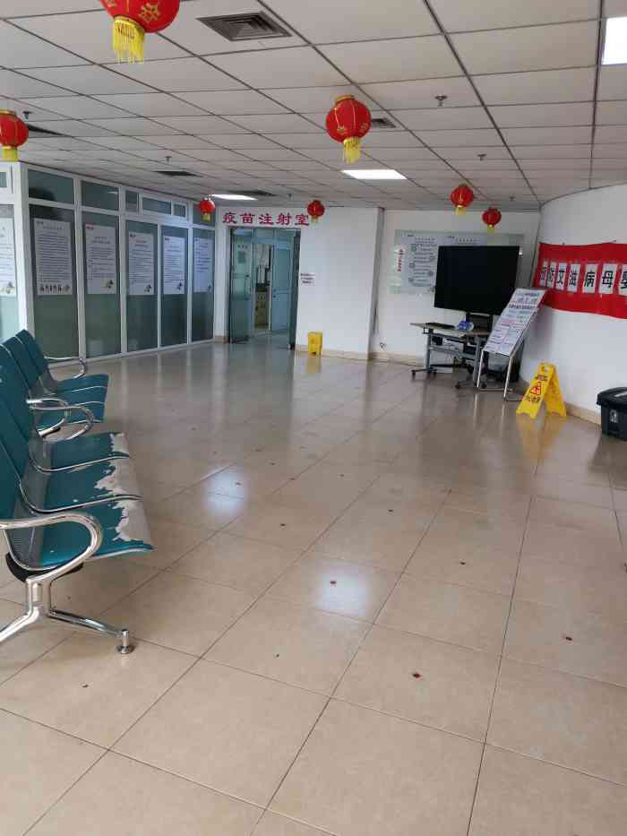 我在惠兰医院附近上班去看过口腔科耳鼻喉科儿科医生态度很好就医环境