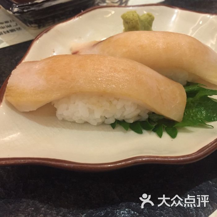 油甘鱼腩寿司