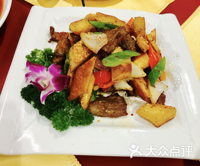 海尔巴格新疆餐厅(东来兴店)馕炒肉图片 第3张