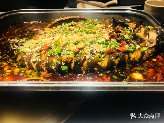 漫烤鱼&徐州烧烤夜宵(万达店)香辣清江鱼图片 第364张