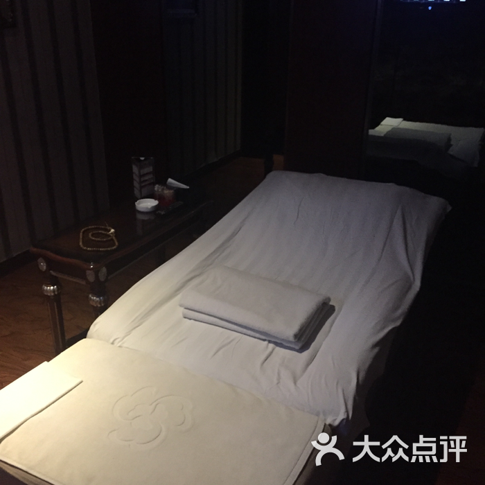 青瓦台休闲养生公馆