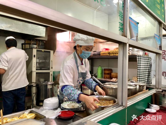 特色早餐店-餐具摆设图片-湟源县美食-大众点评网