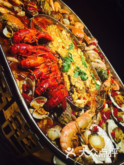 飞碟 鱼鸽:闺蜜吃了一次后又硬拖我来，怎么大连美食