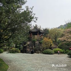 重庆美食>火锅>沙坪坝区>歌乐山>枫香园度假酒店> 赞(8)回应(1)收藏