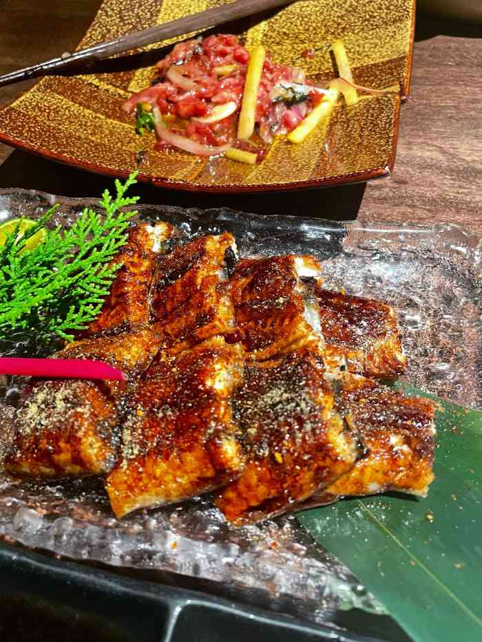 三川烧肉mikawa(香港广场店"冬天肉膘贴起来～三川烤肉早就收藏已久