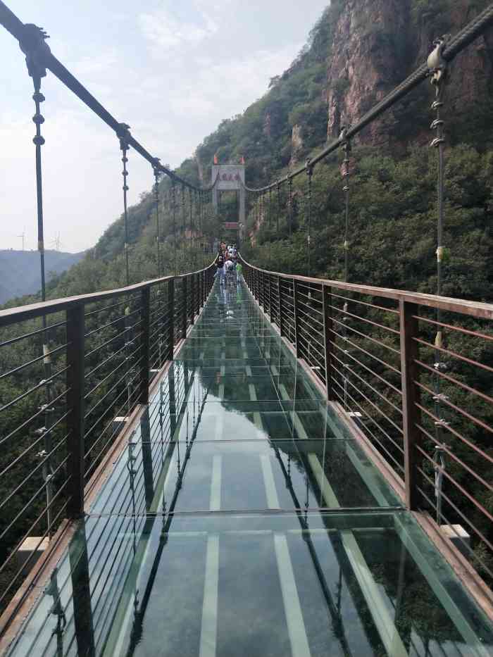 三泉湖景区-"这是河南郑州新密市伏羲山旅游区三泉湖.