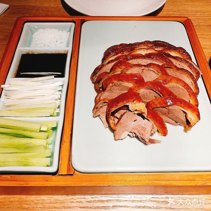美味不用等共享餐厅(日月光店)北京片皮鸭(半只)图片