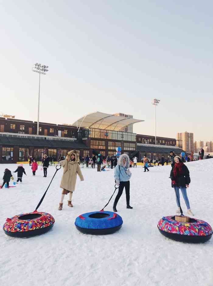 常营体育公园冰雪嘉年华-"就在体育公园里边,今年一个