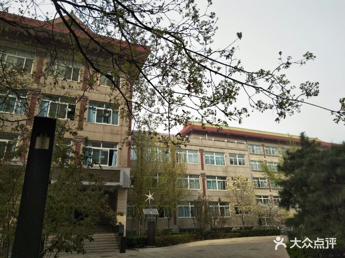 北京景山学校教学楼图片 - 第10张