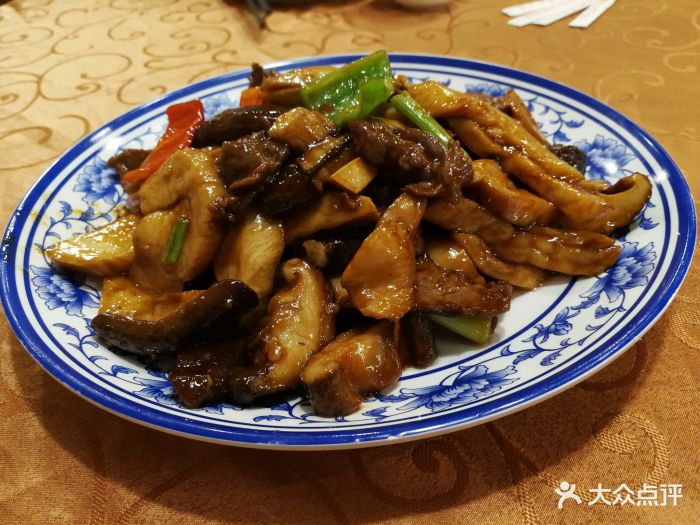 鲜香菇炒牛肉