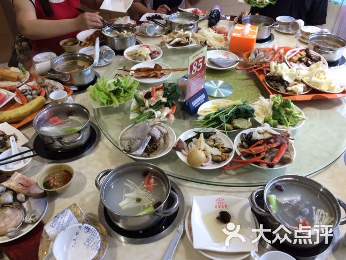 皇冠海鲜火锅自助晚餐_339海鲜自助火锅图片_海鲜火锅自助(3)