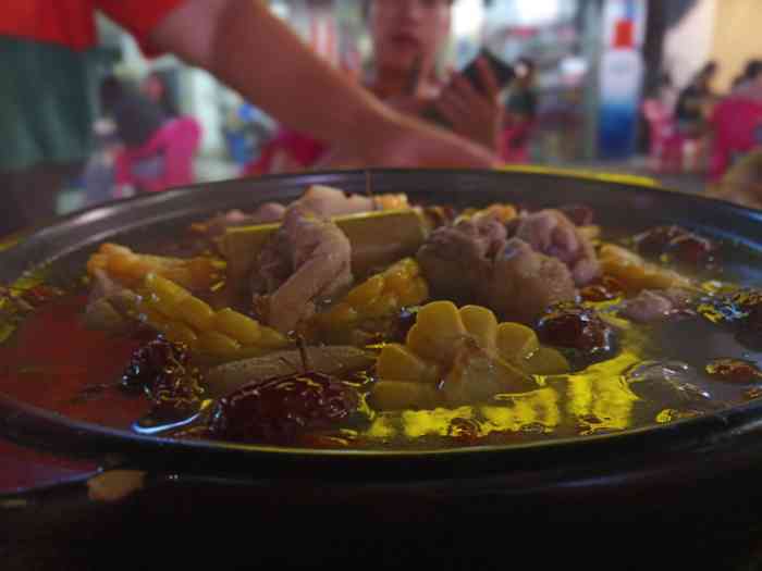 莲花炭炉鸡(海丰店)-"分享一家在海城比较好吃的炭炉鸡 去过两次.