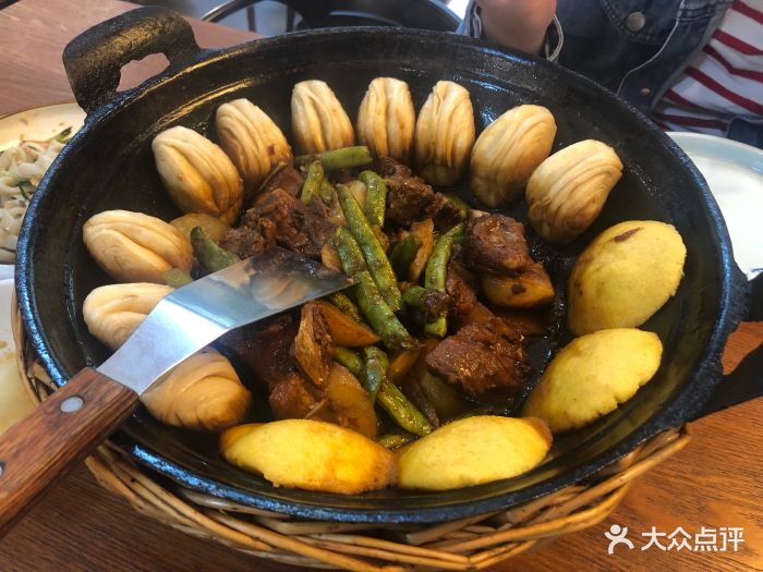 刁馋一锅鲜·经典津味儿(水上公园店)排骨豆角一锅出【招牌】图片