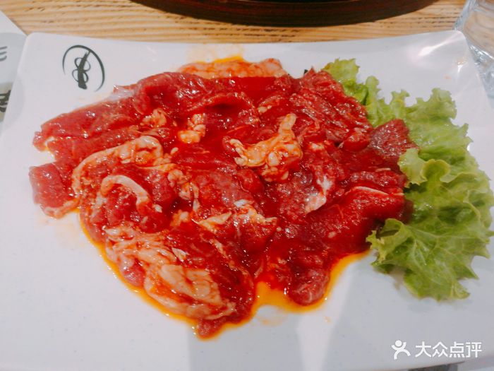 鲜一烤肉(于洪广场店)牛肥瘦拼盘图片 第1张