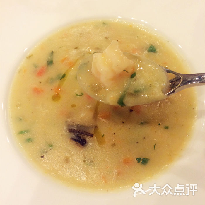 奶油海鲜汤