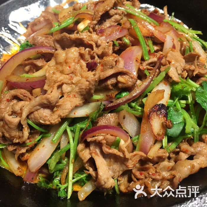 铁板孜然羊肉
