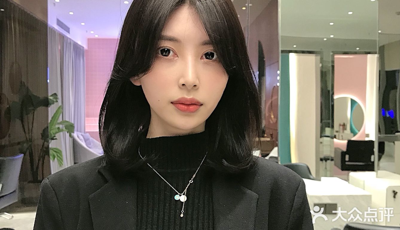 质感锁骨发,轻盈透气八字刘海