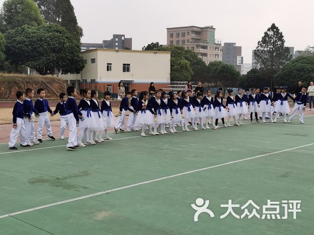 东莞市厚街小牛津学校