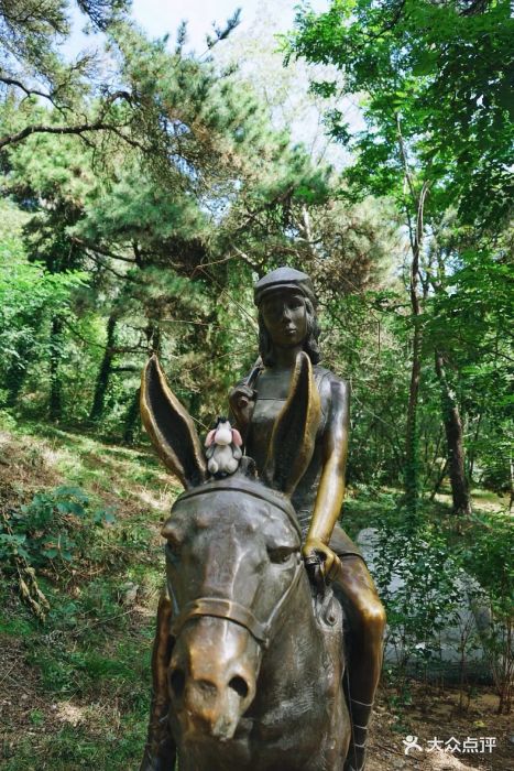 在北戴河这样的海滨城市能有联峰山这样一座