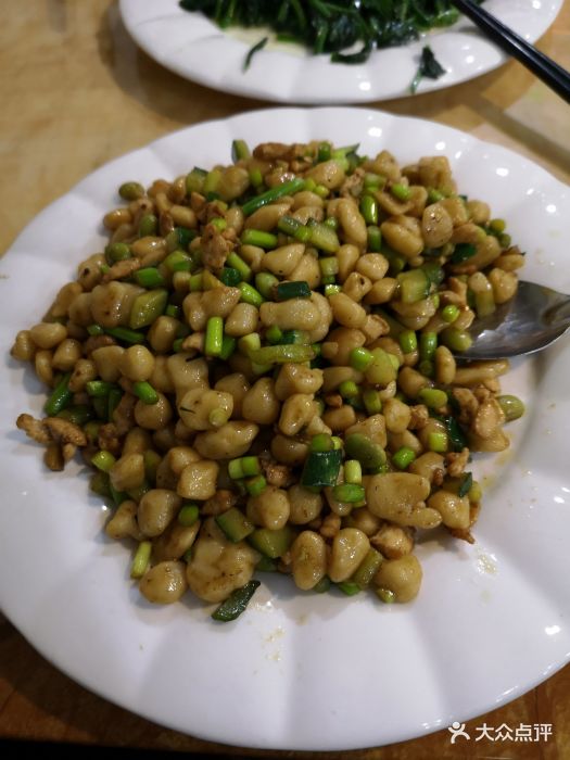 恩元居餐厅鸡丁炒疙瘩图片