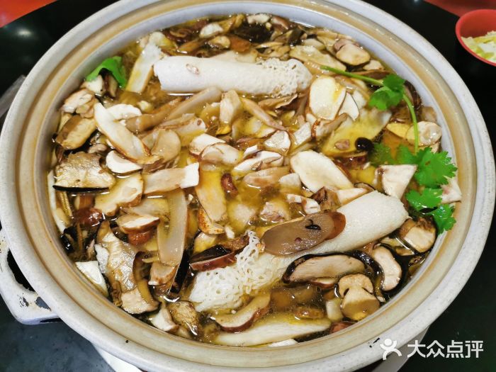 鼎薪源野生菌火锅(金实店)八珍火腿鸡图片