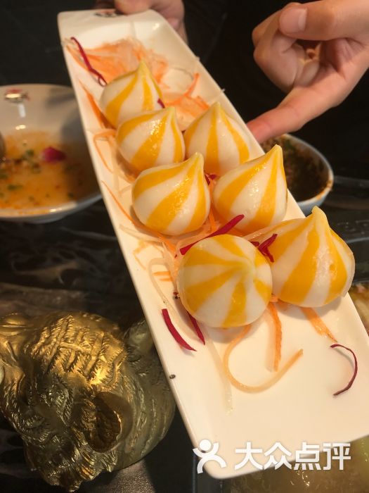 重庆袁老四老火锅(湖滨旗舰店)蟹黄包图片 第3张