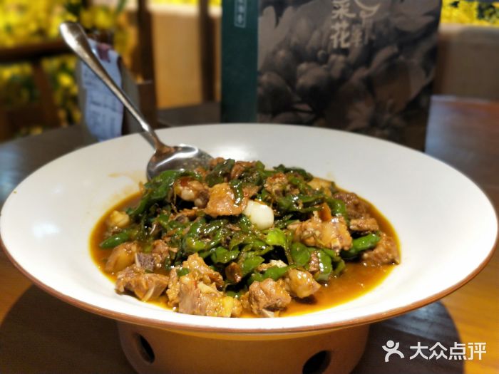 油菜花院子(万家丽旗舰店)拍辣椒烧排骨图片