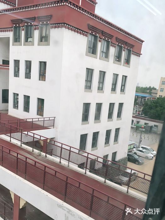 红光中学图片