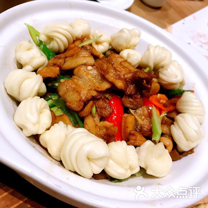 五花肉焖花卷