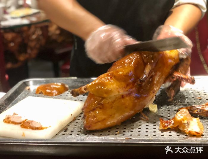 果木挂炉烤鸭
