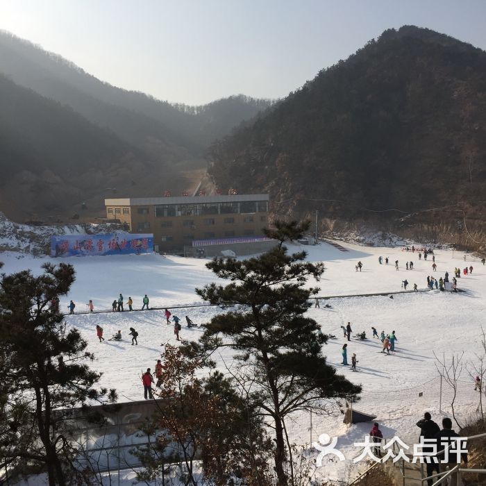 崂山北宅高山滑雪场图片 - 第1张