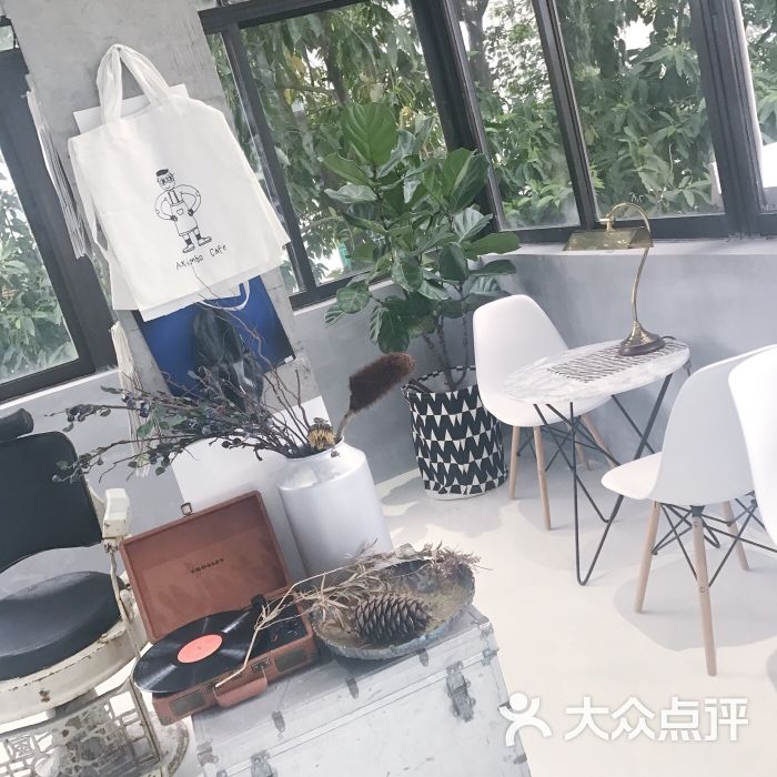 akimbo cafe图片 - 第3757张