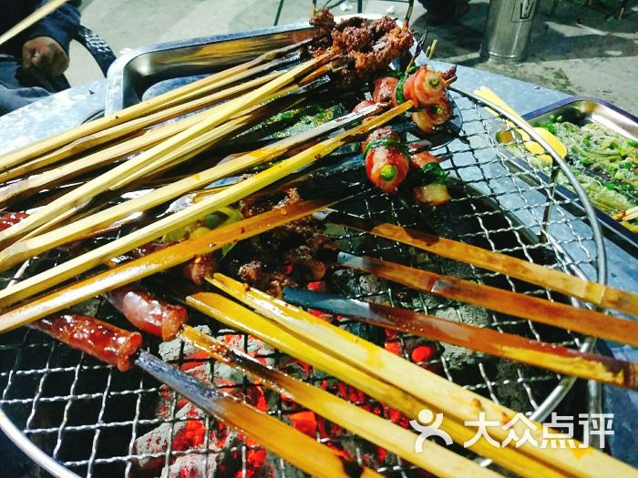 吐火大竹签烧烤图片 - 第8张
