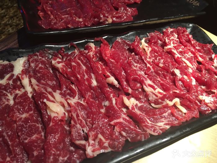 左庭右院潮汕鲜牛肉火锅(簋街店)雪花肥牛图片 - 第4434张