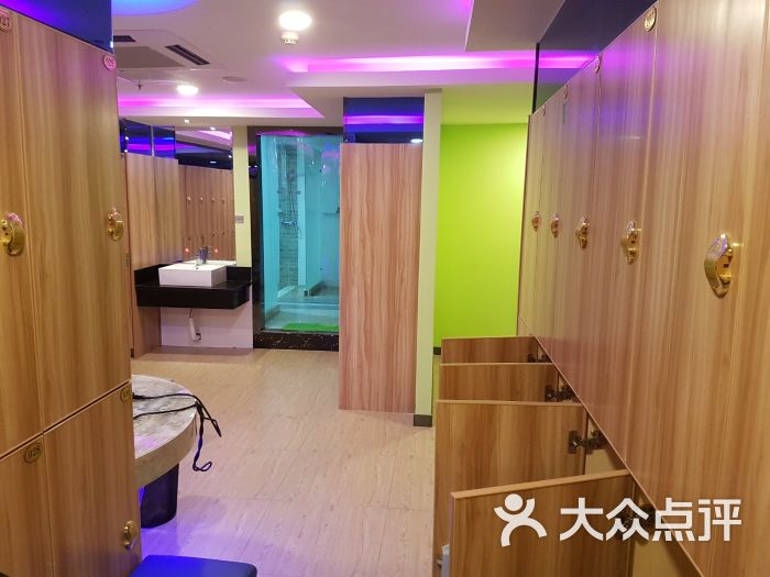 春天健身连锁:在这家健身房已经一年多了,之所